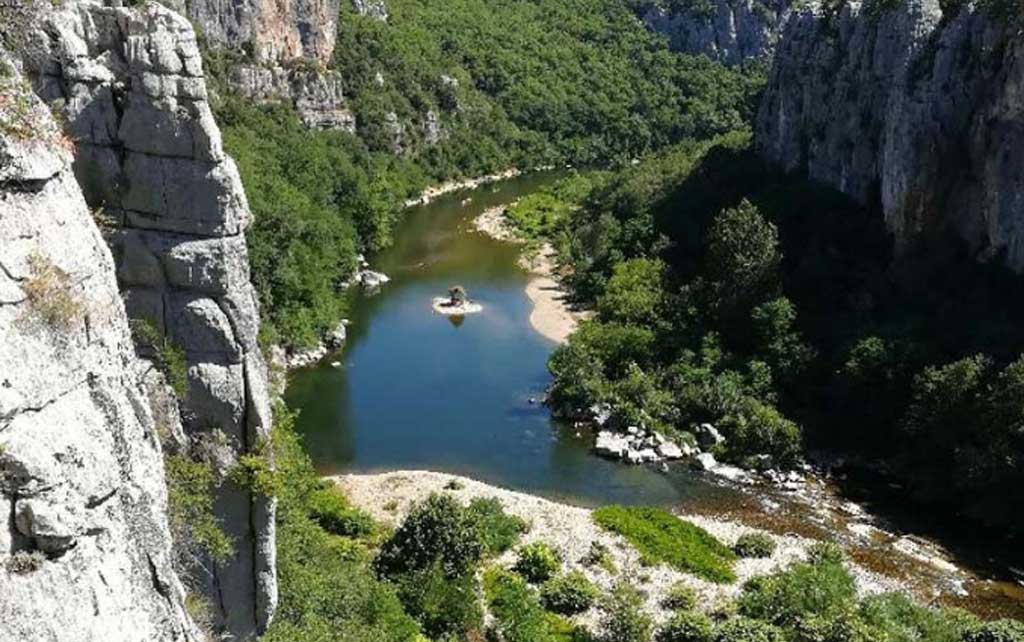Camping Les Actinidias en Ardèche